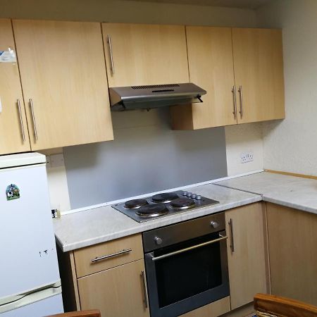A Double Bedroom Near Glasgow City Centre Not In Great Condition Suitable For Short Stay Eksteriør bilde